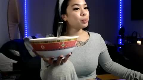 DOLLLFACE online show from December 27, 1:43 am