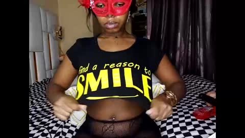 Snapshot of dolllux_gee chatting on May 22, 9:15 am Gee Independent Model EATUTC3 11PM-3AM 2AM-6AM online show from May 22, 9:15 am