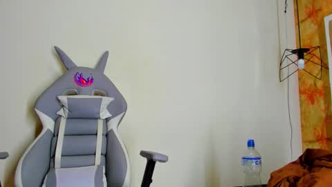   online show from October 30, 11:11 am