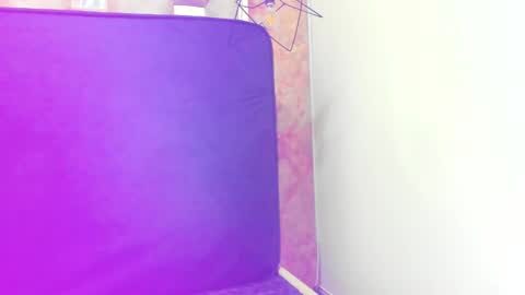   online show from November 11, 11:10 am