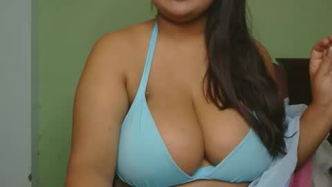 dolly_2 online show from April 11, 4:06 am