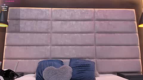 Snapshot of dolly_brownc chatting on February 17, 3:58 am dolly_brownc online show from February 17, 3:58 am