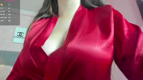 Snapshot of dolly_zoe chatting on December 13, 5:27 am Call me Zoe  online show from December 13, 5:27 am