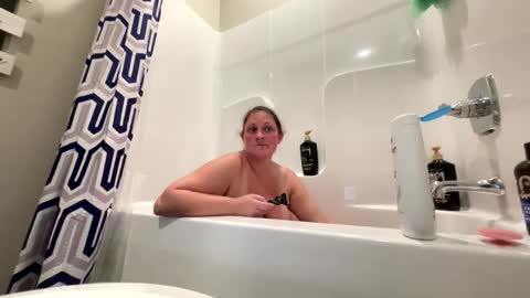 Dolly online show from September 27, 8:36 pm