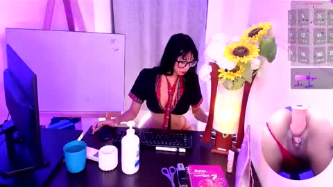 Mae online show from March 8, 4:49 am