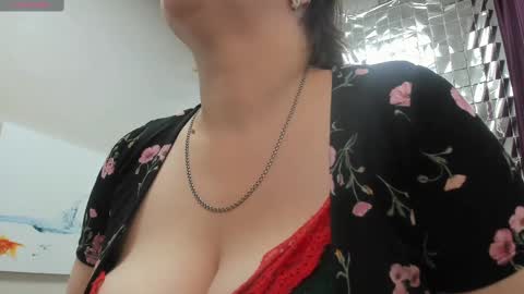 DoloresSea online show from February 16, 5:15 am