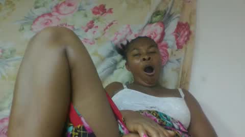 doloresslu online show from April 22, 12:35 am