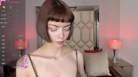 Dolly online show from April 5, 8:28 pm