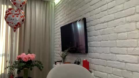 DOM MUMMY online show from February 15, 1:38 pm