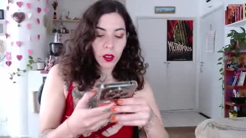 Snapshot of domenica_dos_ouros chatting on August 4, 11:35 am sweet domme online show from August 4, 11:35 am
