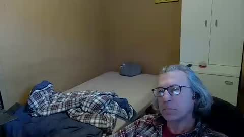 domiande online show from February 17, 2:48 pm