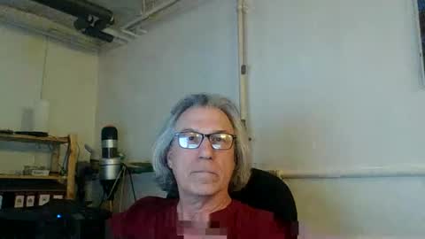 domiande online show from April 27, 2:04 pm