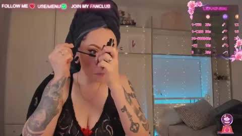 Snapshot of domina_deivis chatting on January 12, 5:24 am I WILL BE BACK ON WEDNESDAY DECEMBER 4 0100AM COLOMBIA TIME online show from January 12, 5:24 am