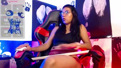 Snapshot of domina_lia chatting on February 1, 1:59 am Domina Lia online show from February 1, 1:59 am