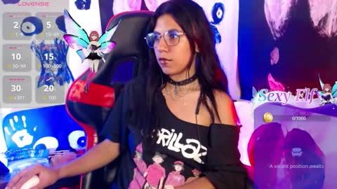 Snapshot of domina_lia chatting on February 13, 3:35 am Domina Lia online show from February 13, 3:35 am