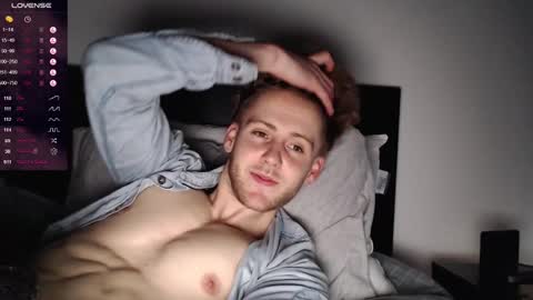 Snapshot of dominantalex182 chatting on December 3, 2:16 pm Alex...  online show from December 3, 2:16 pm