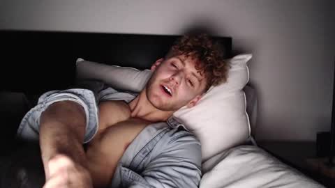 Snapshot of dominantalex182 chatting on December 12, 2:22 pm Alex...  online show from December 12, 2:22 pm