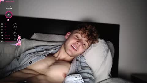 Snapshot of dominantalex182 chatting on December 31, 2:58 pm Alex...  online show from December 31, 2:58 pm