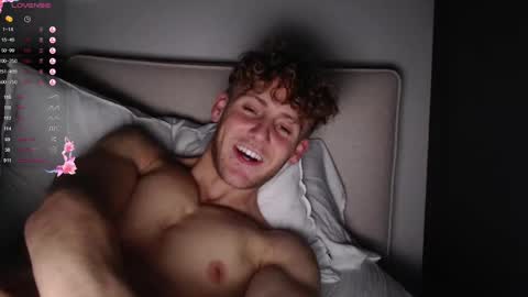 Snapshot of dominantalex182 chatting on January 6, 7:45 pm Alex...  online show from January 6, 7:45 pm