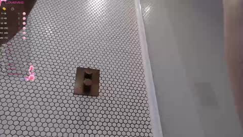 Snapshot of dominantalex182 chatting on January 7, 1:35 pm Alex...  online show from January 7, 1:35 pm