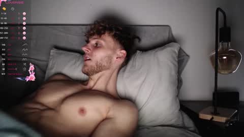 Snapshot of dominantalex182 chatting on January 20, 1:42 pm Alex...  online show from January 20, 1:42 pm