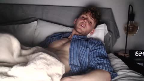 Snapshot of dominantalex182 chatting on February 14, 3:26 pm Alex...  online show from February 14, 3:26 pm