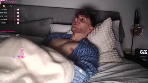 Snapshot of dominantalex182 chatting on February 15, 3:28 pm Alex...  online show from February 15, 3:28 pm