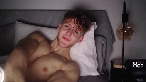 Snapshot of dominantalex182 chatting on February 20, 2:24 pm Alex...  online show from February 20, 2:24 pm