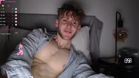 Snapshot of dominantalex182 chatting on March 4, 1:59 pm Alex...  online show from March 4, 1:59 pm