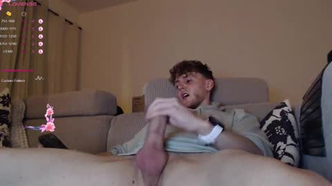 Snapshot of dominantalex182 chatting on March 4, 7:32 pm Alex...  online show from March 4, 7:32 pm