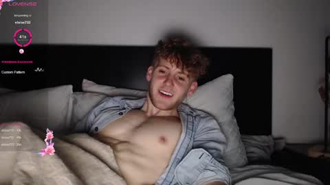 Snapshot of dominantalex182 chatting on March 5, 2:34 pm Alex...  online show from March 5, 2:34 pm