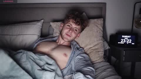 Snapshot of dominantalex182 chatting on September 21, 10:22 pm Alex...  online show from September 21, 10:22 pm