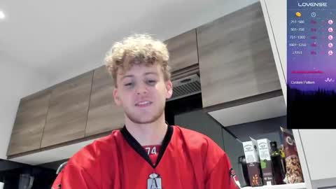 Snapshot of dominantalex182 chatting on September 24, 1:14 pm Alex...  online show from September 24, 1:14 pm