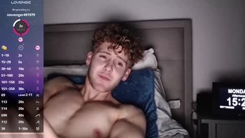 Snapshot of dominantalex182 chatting on September 29, 2:22 pm Alex...  online show from September 29, 2:22 pm