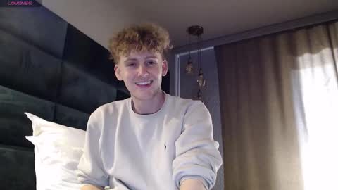 Snapshot of dominantalex182 chatting on October 5, 1:53 pm Alex...  online show from October 5, 1:53 pm