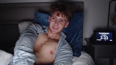 Snapshot of dominantalex182 chatting on October 16, 2:34 am Alex...  online show from October 16, 2:34 am