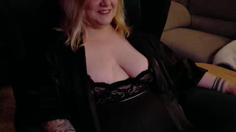 SADE online show from November 5, 9:59 pm