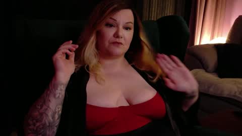 SADE online show from April 24, 9:39 pm