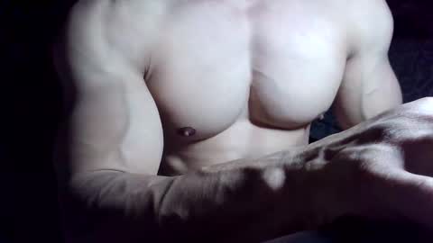 Snapshot of dominatemuscle chatting on October 12, 6:18 pm Kevin online show from October 12, 6:18 pm