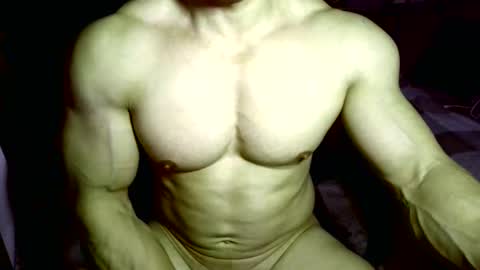 Snapshot of dominatemuscle chatting on December 20, 9:00 pm Kevin online show from December 20, 9:00 pm
