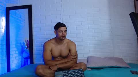 Dominc berry online show from February 27, 12:23 pm