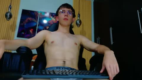 dominic_carminex online show from October 9, 7:45 pm