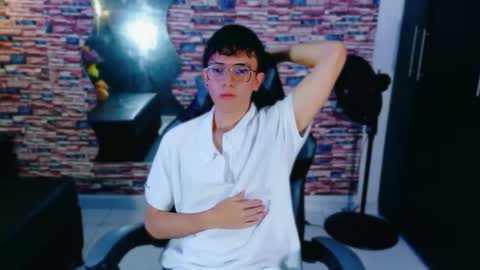 dominic_carminex online show from October 11, 1:09 pm