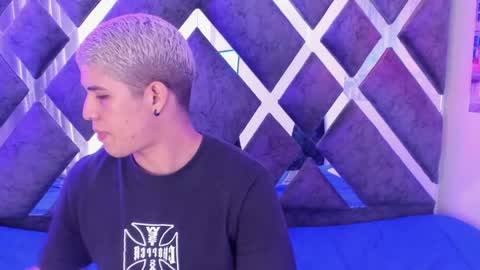 DOMI online show from April 8, 3:28 am