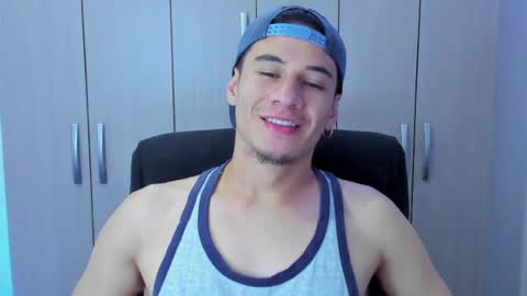 Snapshot of dominic_radccliffe chatting on June 16, 2:36 am Your real love online show from June 16, 2:36 am