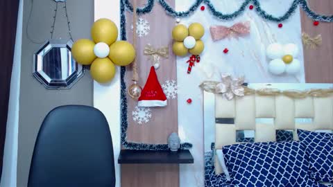 Snapshot of dominic_smith_ chatting on November 21, 7:01 pm dominic_smith_ online show from November 21, 7:01 pm