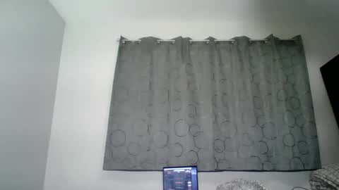 luis online show from December 2, 9:43 pm