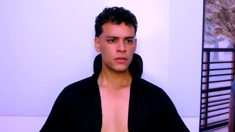 Snapshot of dominicblazze chatting on October 7, 7:11 pm Dominic online show from October 7, 7:11 pm