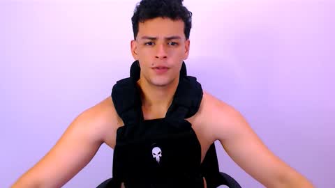 Snapshot of dominicblazze chatting on October 9, 7:56 pm Dominic online show from October 9, 7:56 pm