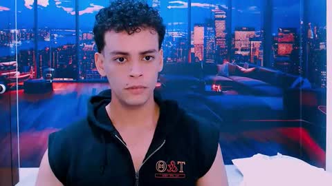 Snapshot of dominicblazze chatting on October 15, 7:25 pm Dominic online show from October 15, 7:25 pm